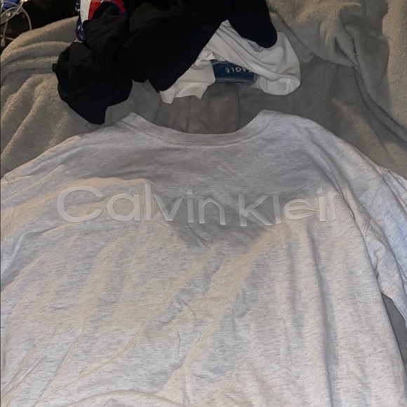 Calvin Klein Light Gray Tee - Picture 1 of 3